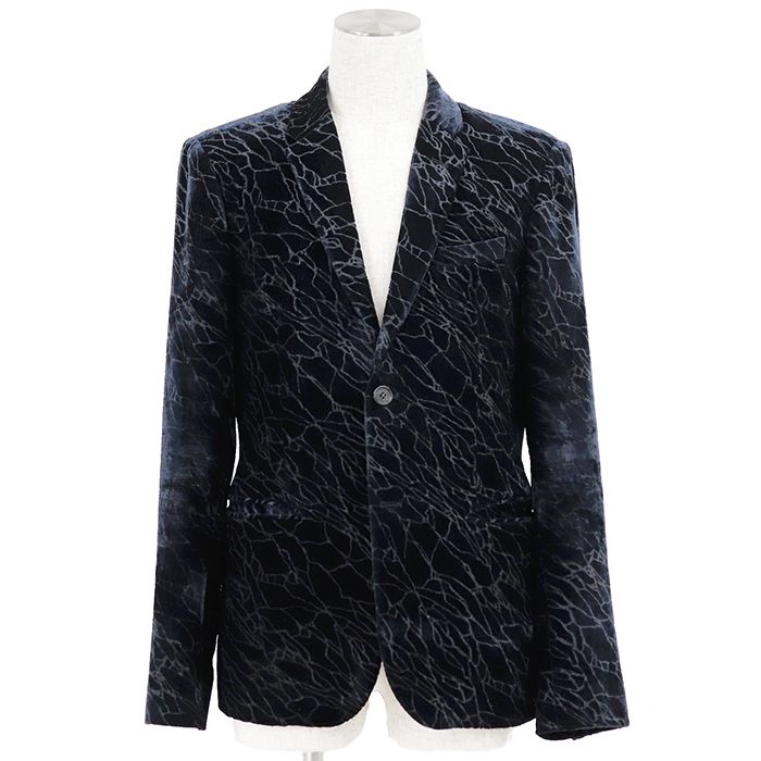EMPORIO ARMANIのベルベット素材のドレッシーなテーラードジャケット SALE】Emporio Armani エンポリオ・アルマーニ ベルベットジャケット