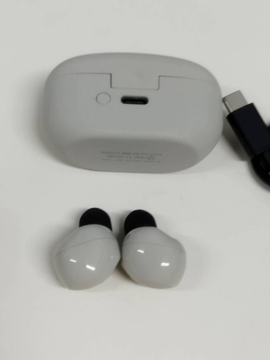 美品】SONY WF-1000XM5/YY2963/ワイヤレスイヤホン/プラチナシルバー