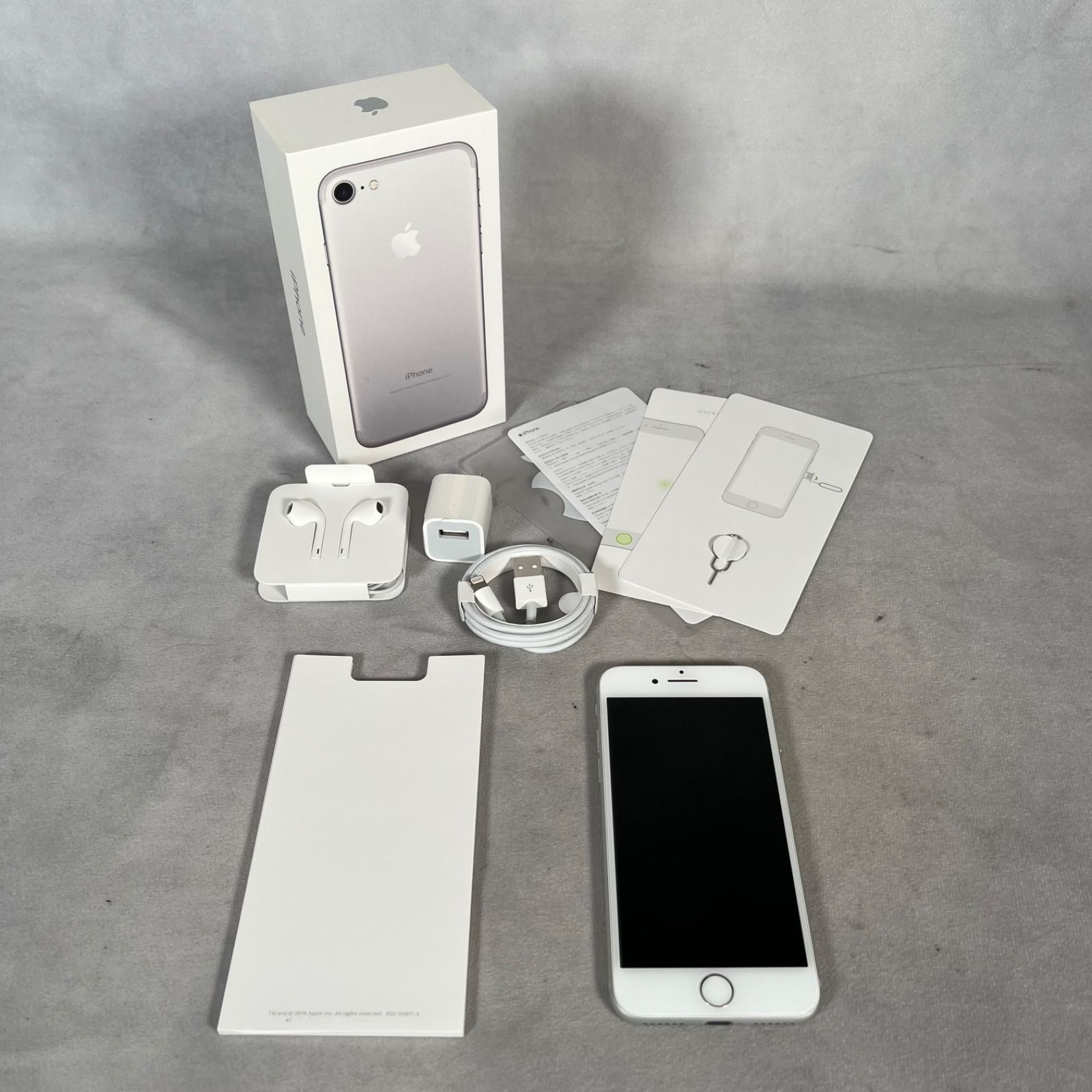 管2606-730】Apple iPhone 7 ネットワーク利用制限〇 スマホ 携帯電話