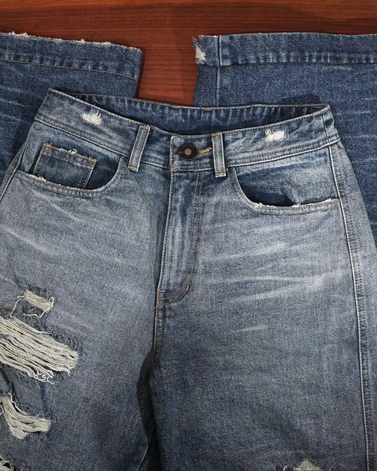 ADER ERROR アーダーエラー ルエタ ダメージ デニムパンツ 27,164円