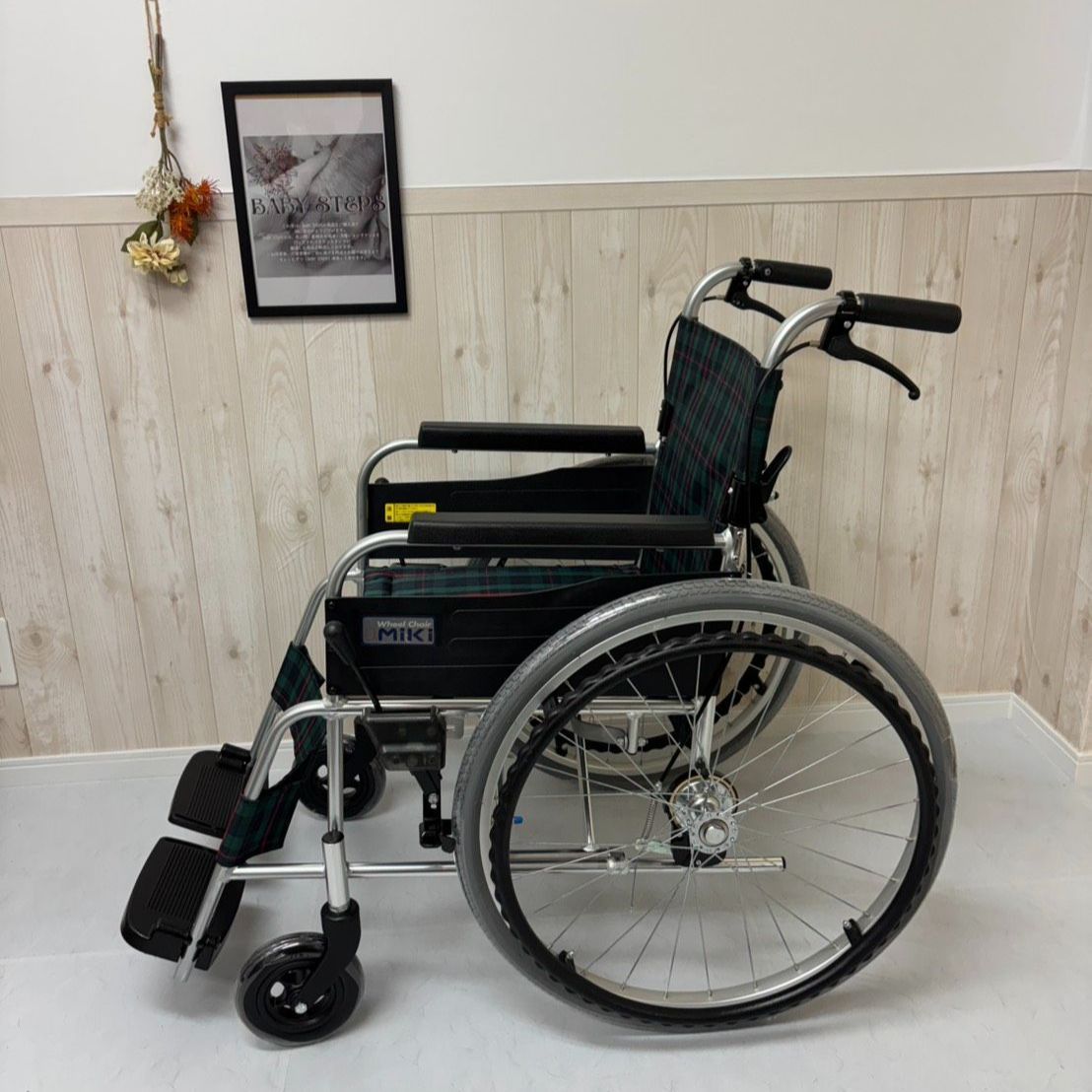 消毒済 中古 車椅子】すぐ使える車椅子 美品 MPN-43JD MIKI ミキ