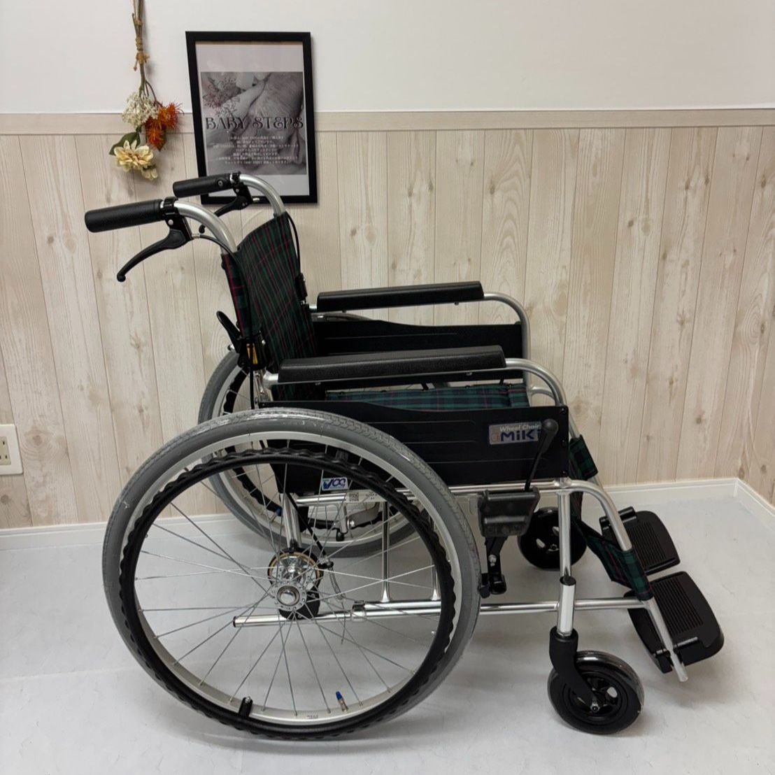 消毒済 中古 車椅子】すぐ使える車椅子 美品 MPN-43JD MIKI ミキ