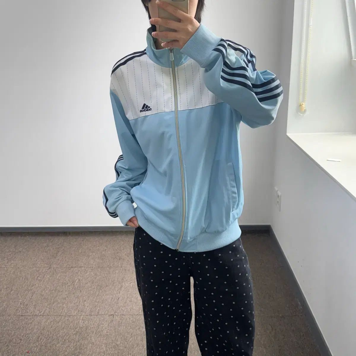 Adidas アディダス 三角ロゴ スカイブルー バイカラー ジャージ