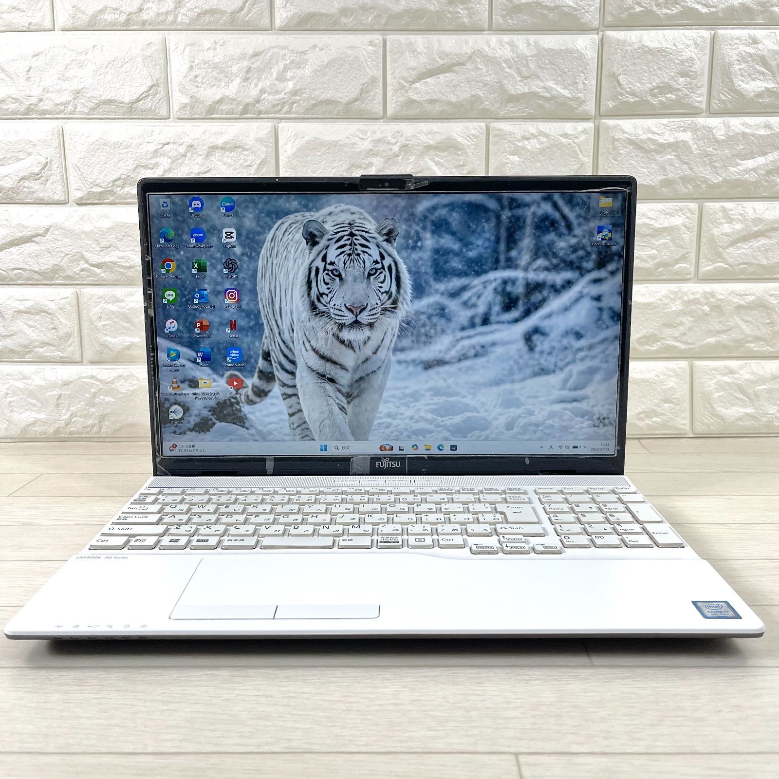 富士通 第8世代i7 SSD512GB メモリ16GB Win11 Office - メルカリ