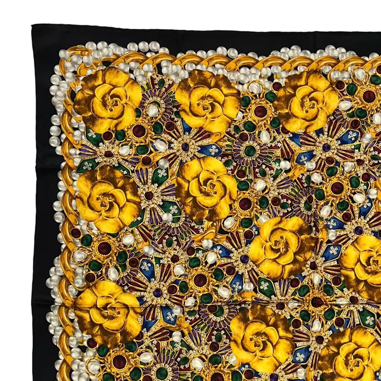 極美品 CHANEL シャネル スカーフ シルク 宝石 カメリア柄 ゴールド