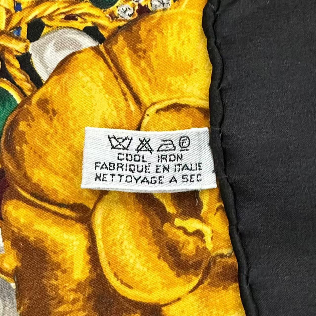 極美品 CHANEL シャネル スカーフ シルク 宝石 カメリア柄 ゴールド
