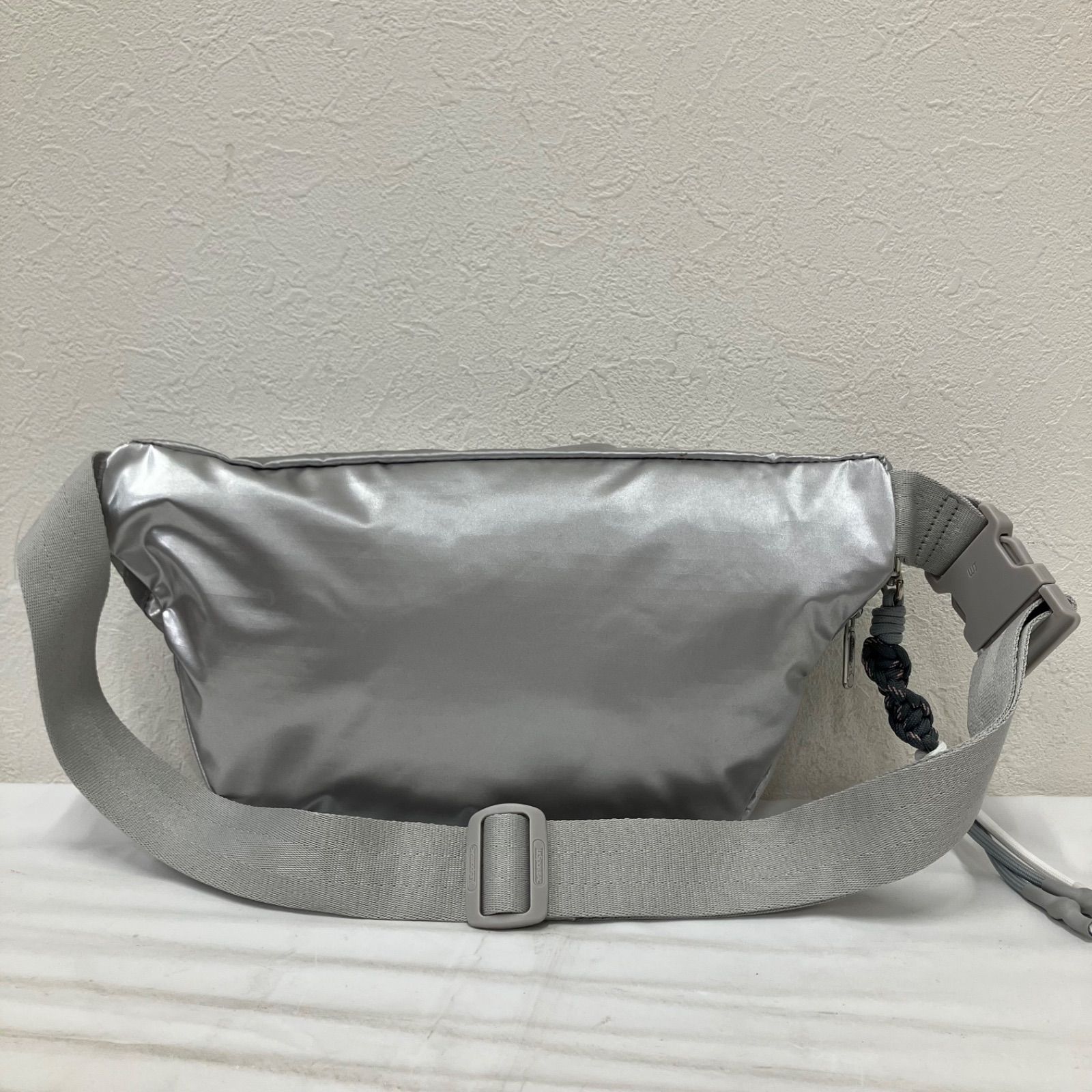 446 LeSportsac レスポートサック ボディバッグ ウエストバッグ Ameri