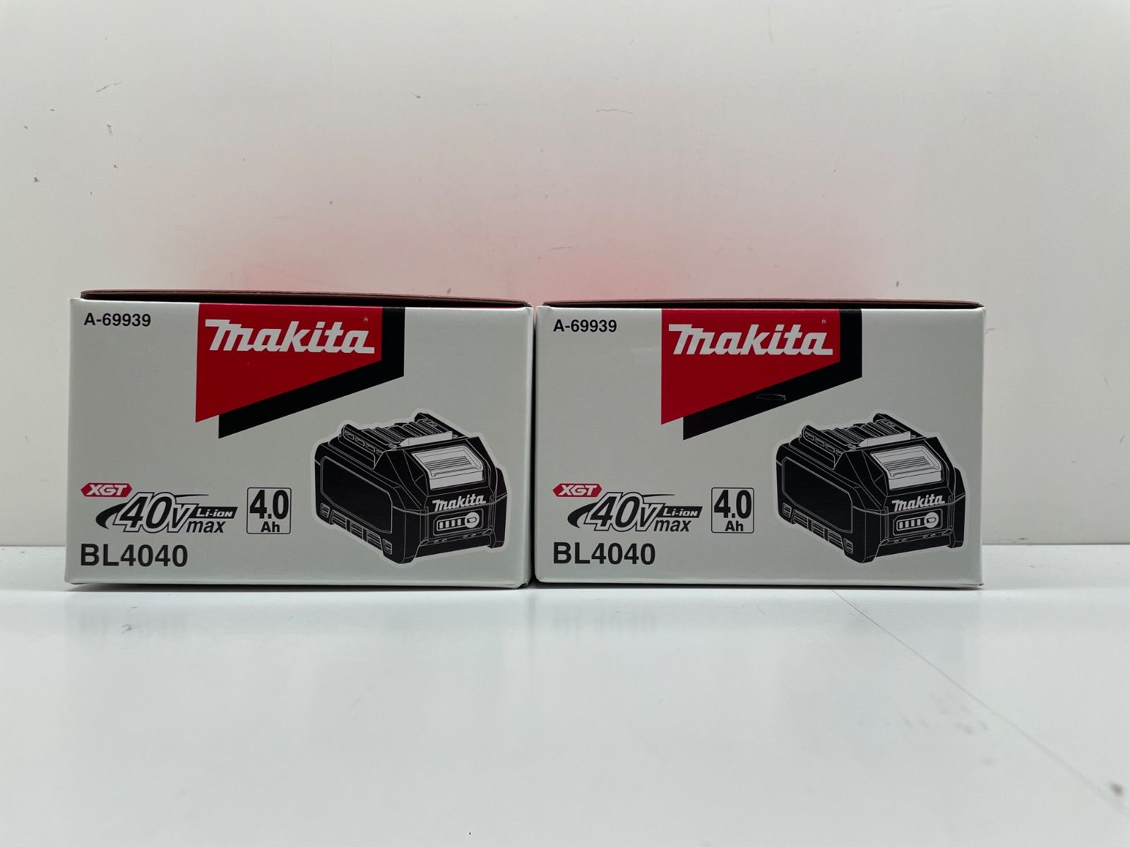 【新品未使用開封品　2個セット】 メーカー：Makita（マキタ） 品名：40V リチウムイオンバッテリー 型番： BL4040 4.0Ah 2個セット