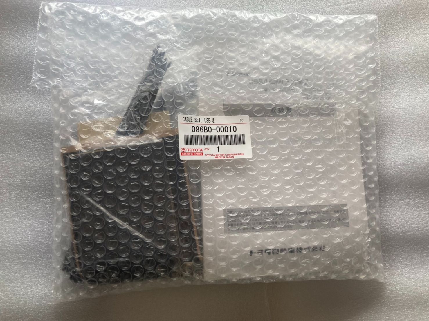 純正品 USB 入力端子 ケーブルセット 086B0-00010