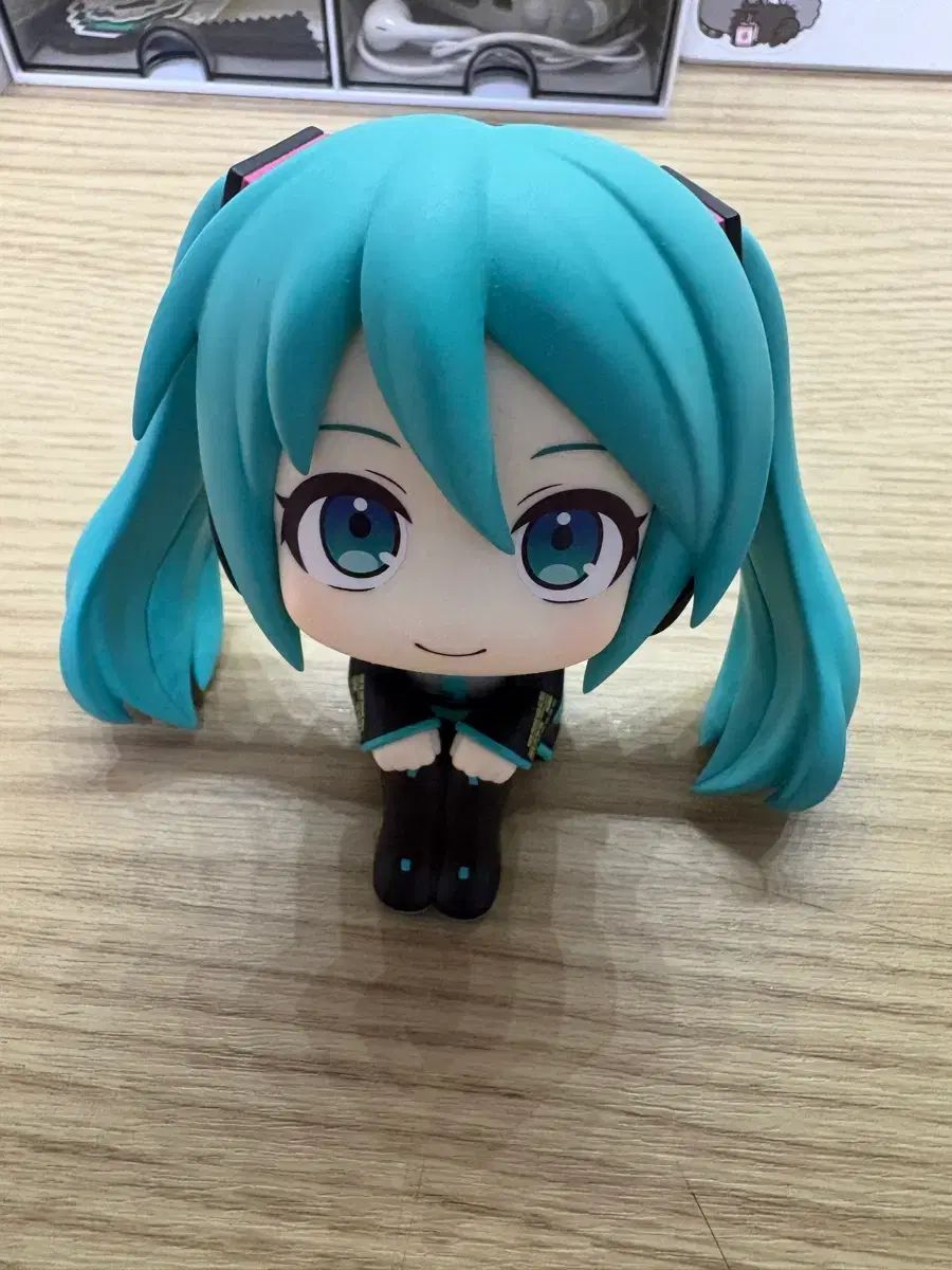 初音ミク Look UP 出品