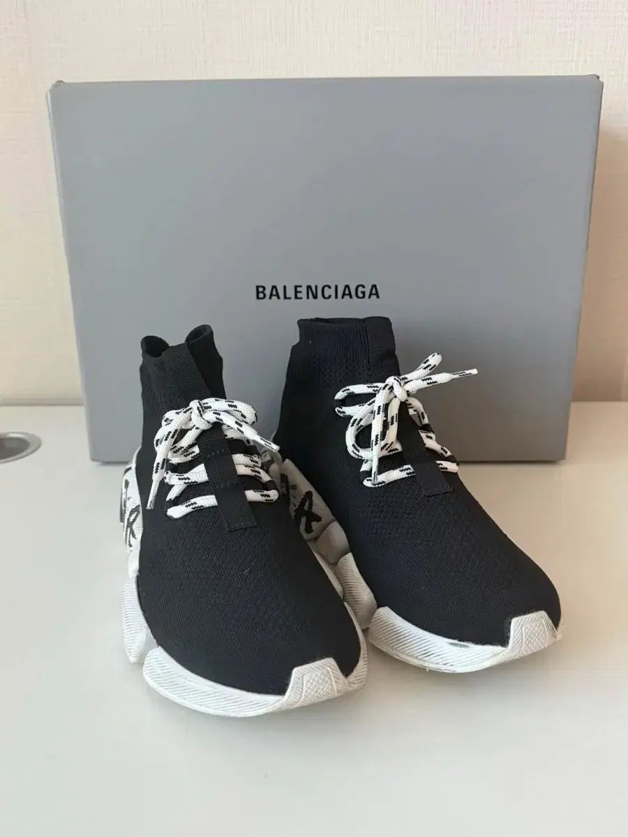バレンシアガ Balenciaga 3XL sneaker 260
