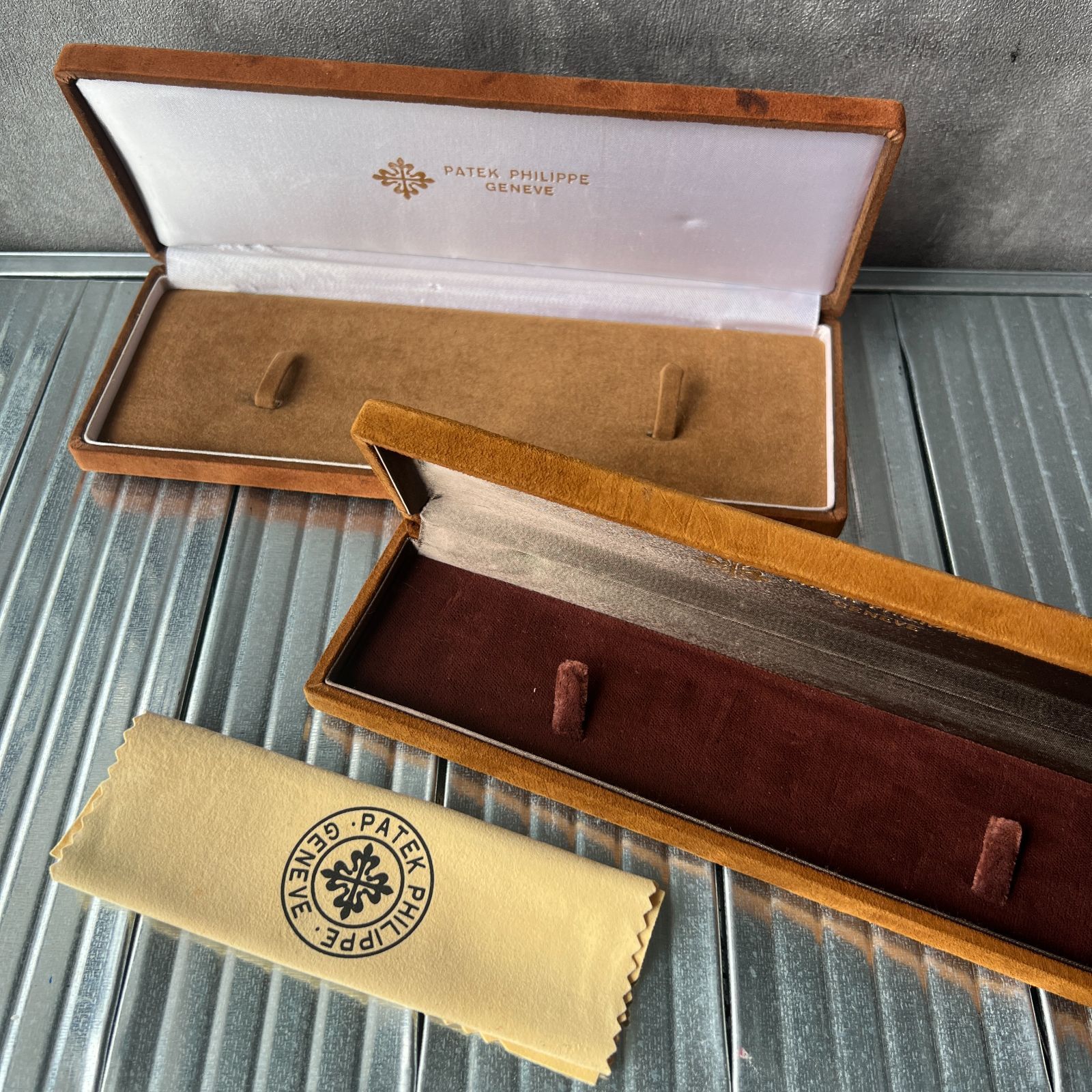 PATEK PHILLIPE　パテックフィリップ　アンティークケース　2点セット　クロス×１