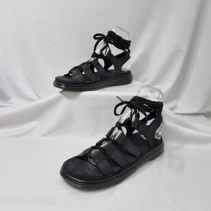 ドゥハヴィンテージ UK6 250 DR. MARTENS ドクターマーチン クリスティーナ ストラップ サンダル スリッパ 6,822円