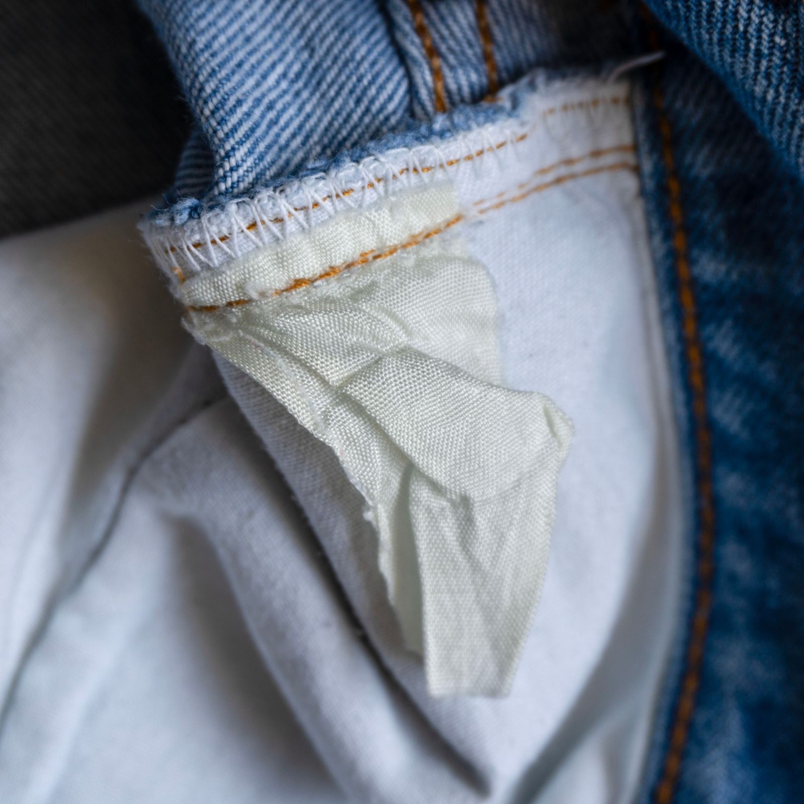 雰囲気抜群/80s】 LEVI'S 【501 赤耳 デニムパンツ】33×36 ボタン裏524