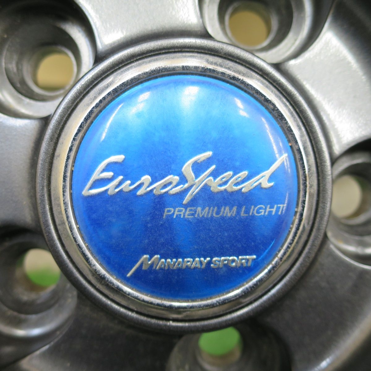 送料無料] キレイ☆EuroSpeed PREMIUM LIGHT MANARAY SPORT 17インチ 
