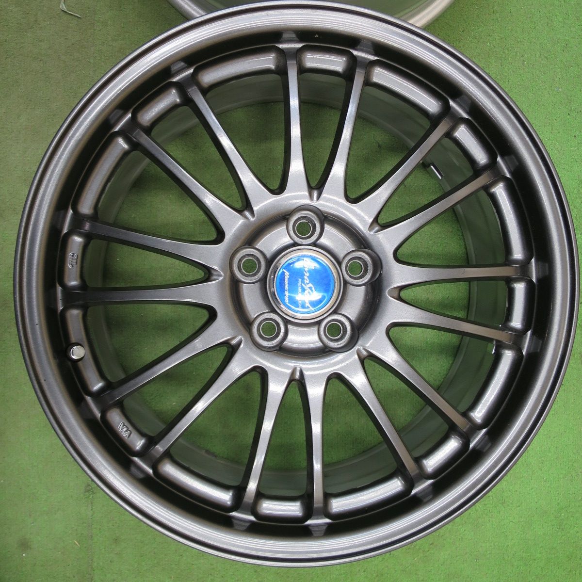 送料無料] キレイ☆EuroSpeed PREMIUM LIGHT MANARAY SPORT 17インチ