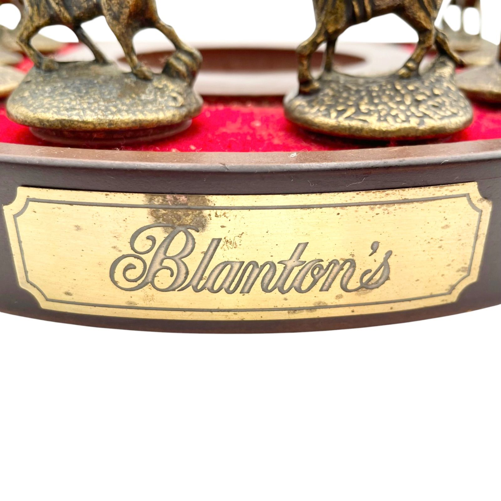Blanton's ブラントン ボトルキャップ ディスプレイ台座 ディスプレイ