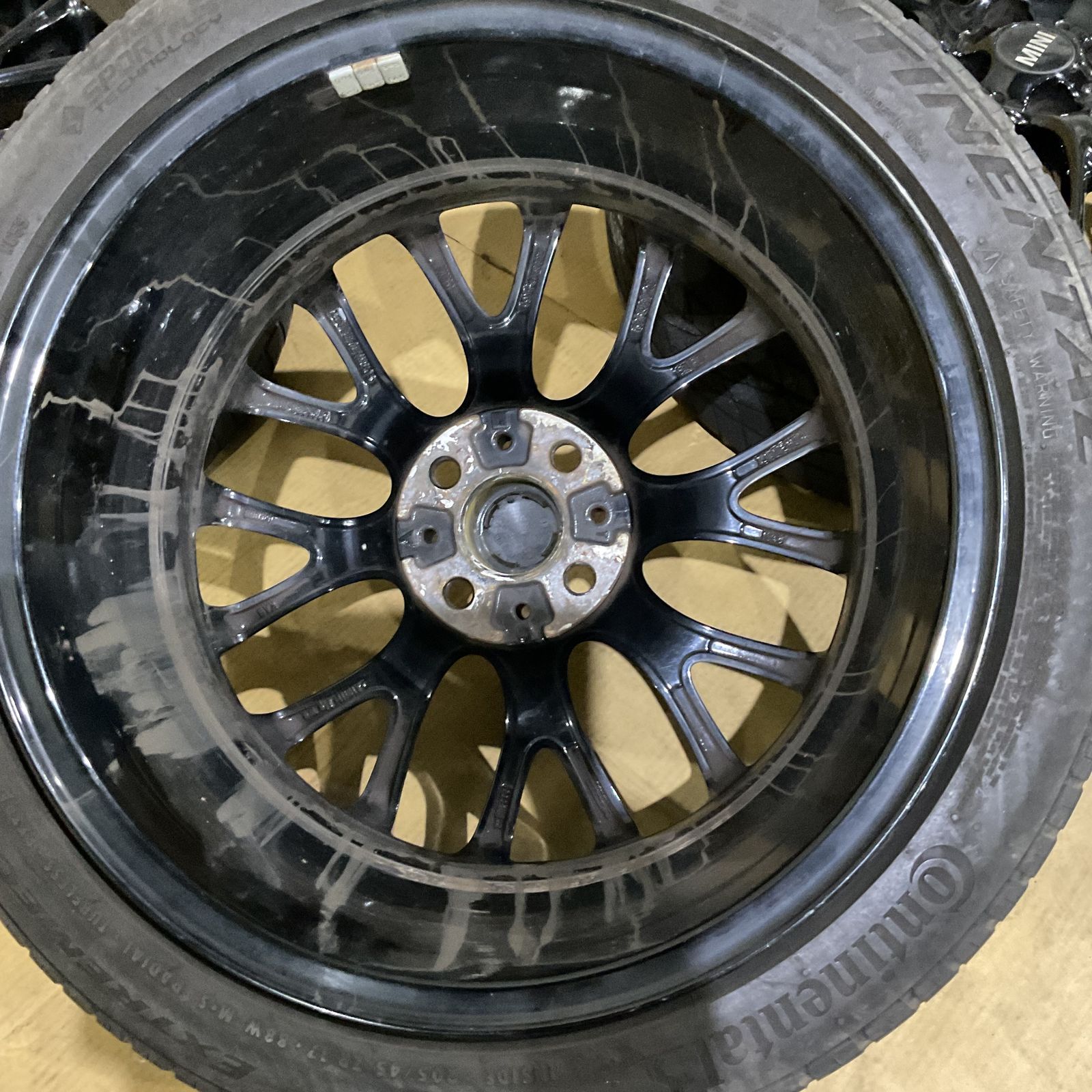 4穴 PCD100 17インチ7J+48 MINI純正アルミ+コンチネンタル 205/45R17