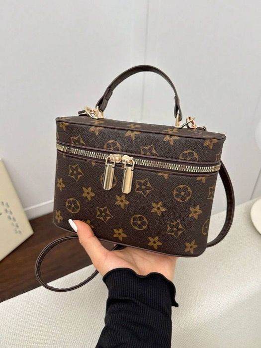 Women's handbag 2026 new retro box chain small square bag, fashion multi-function crossbody shoulder bag, women's makeup pouch, lipstick pouch, coin case