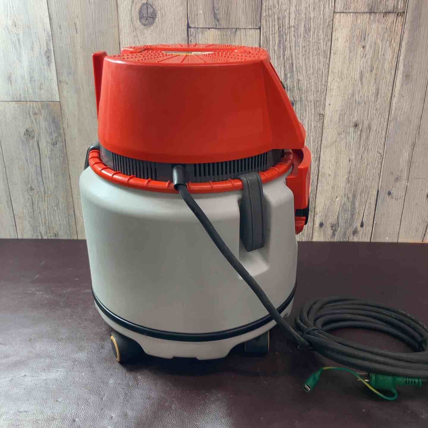 【中古品】ハイコーキ(HIKOKI ※旧:日立工機) 業務用(床用)集じん機 RP30MY【東大和店】 【中古品】ハイコーキ(HIKOKI ※旧:日立工機) 業務用(床用)集じん機 RP30MY【東大和店】