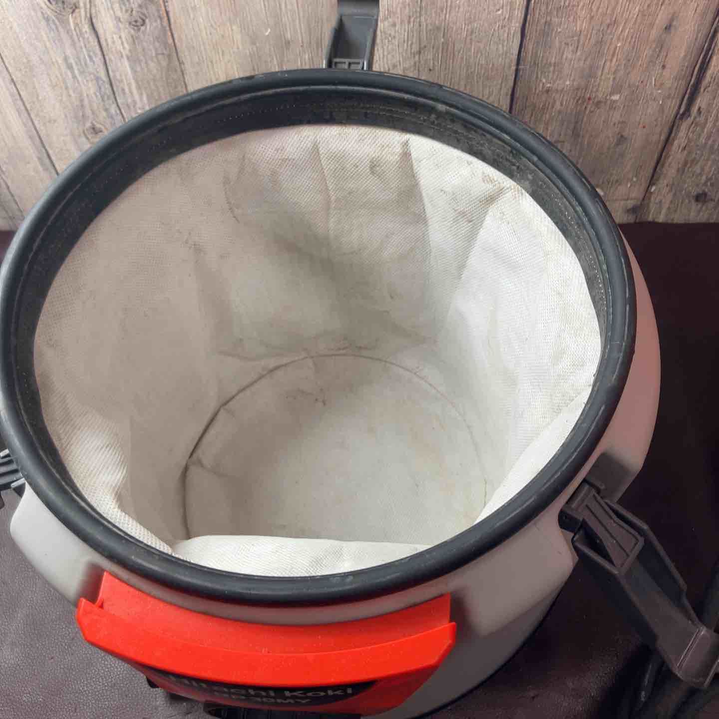 【中古品】ハイコーキ(HIKOKI ※旧:日立工機) 業務用(床用)集じん機 RP30MY【東大和店】 【中古品】ハイコーキ(HIKOKI ※旧:日立工機) 業務用(床用)集じん機 RP30MY【東大和店】