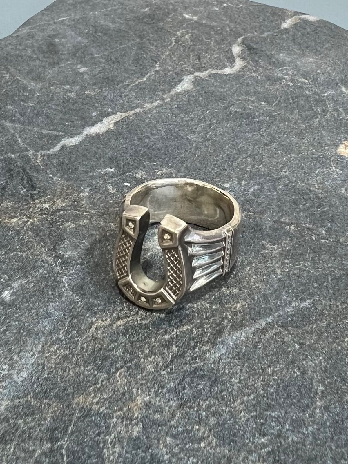 JUNKY JAGUAR ジャンキージャガー　ホースシューリング　STERLING 19号