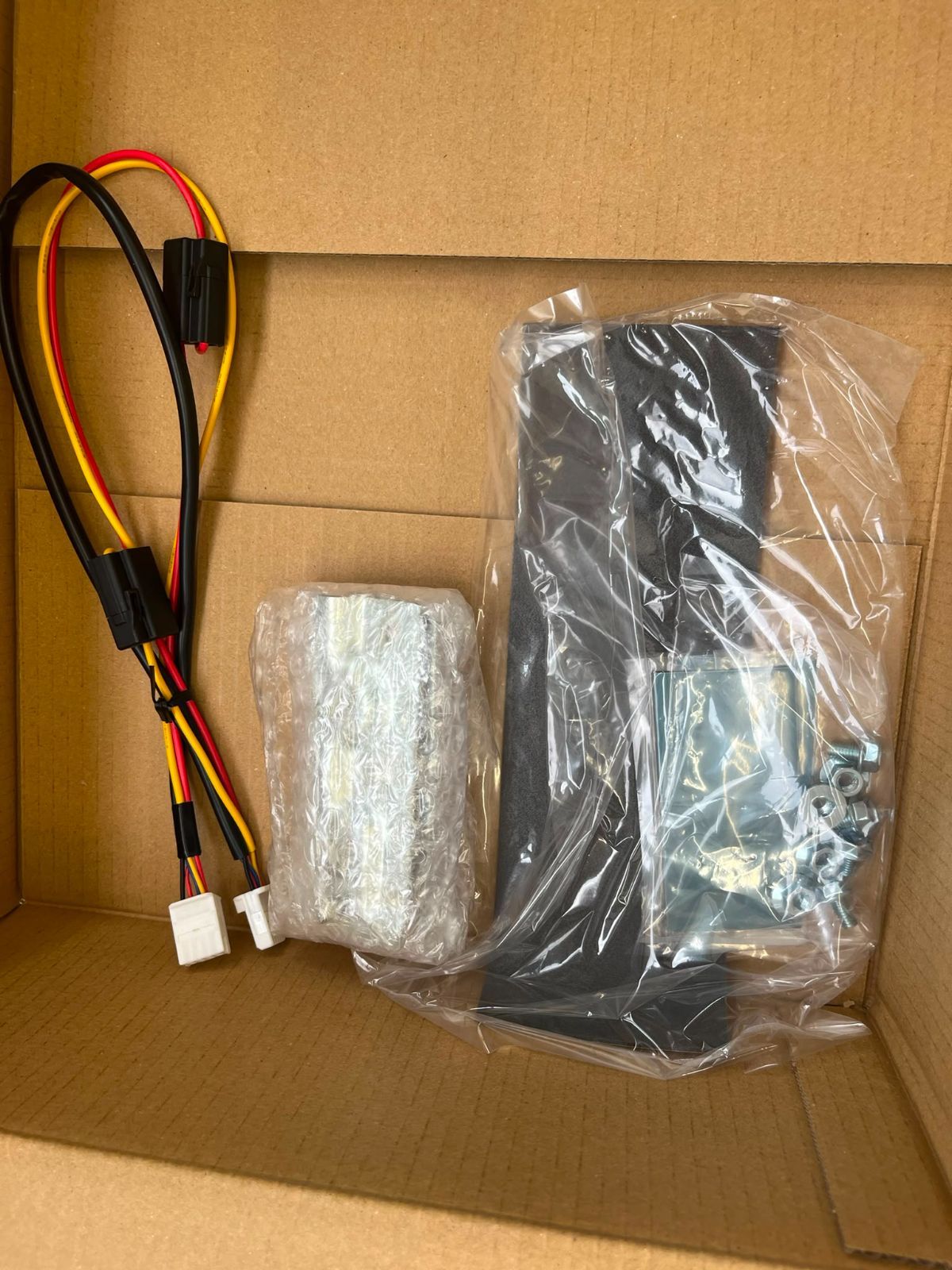 新品未使用】90系 ノア ヴォクシー トヨタ純正 13.2型 有機EL