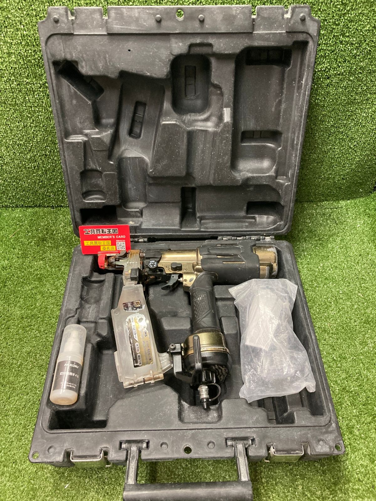 【中古品】【0902】★HiKOKI(日立工機) 41㎜高圧ねじ打機 ハイゴールド WF4HS　ITKFP0ABB4UG 24,696円