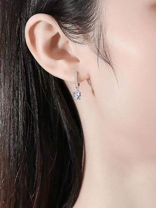 ジュエリー レディース イヤーアクセサリー S925スターリングシルバー ヨーロッパ・アメリカで大人気のクラシックスタイルピアス、大粒ジルコニアアクセント付き、家族、友人、カップルへのエレガントなギフト