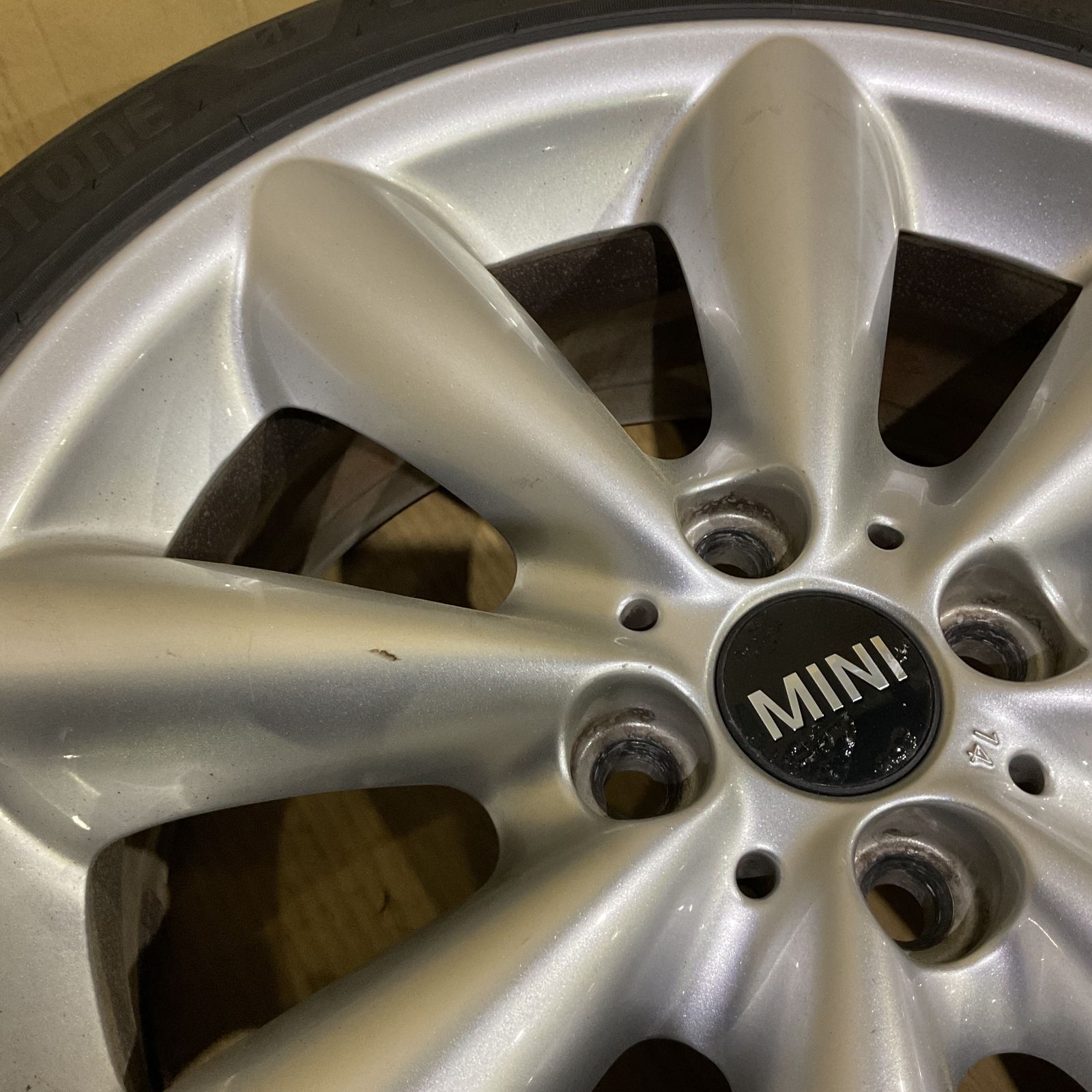 4穴 PCD100 17インチ 7J+48 MINI純正+205/45R17 VRX3 2021年製造 ※交換