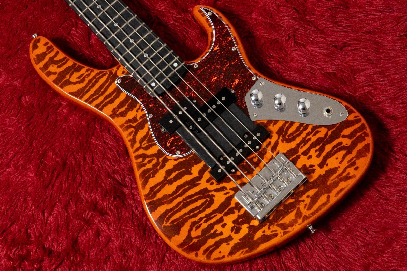 used】woofy basses / Poodle 5 Red 4.075kg【GIB横浜】エレキベース 