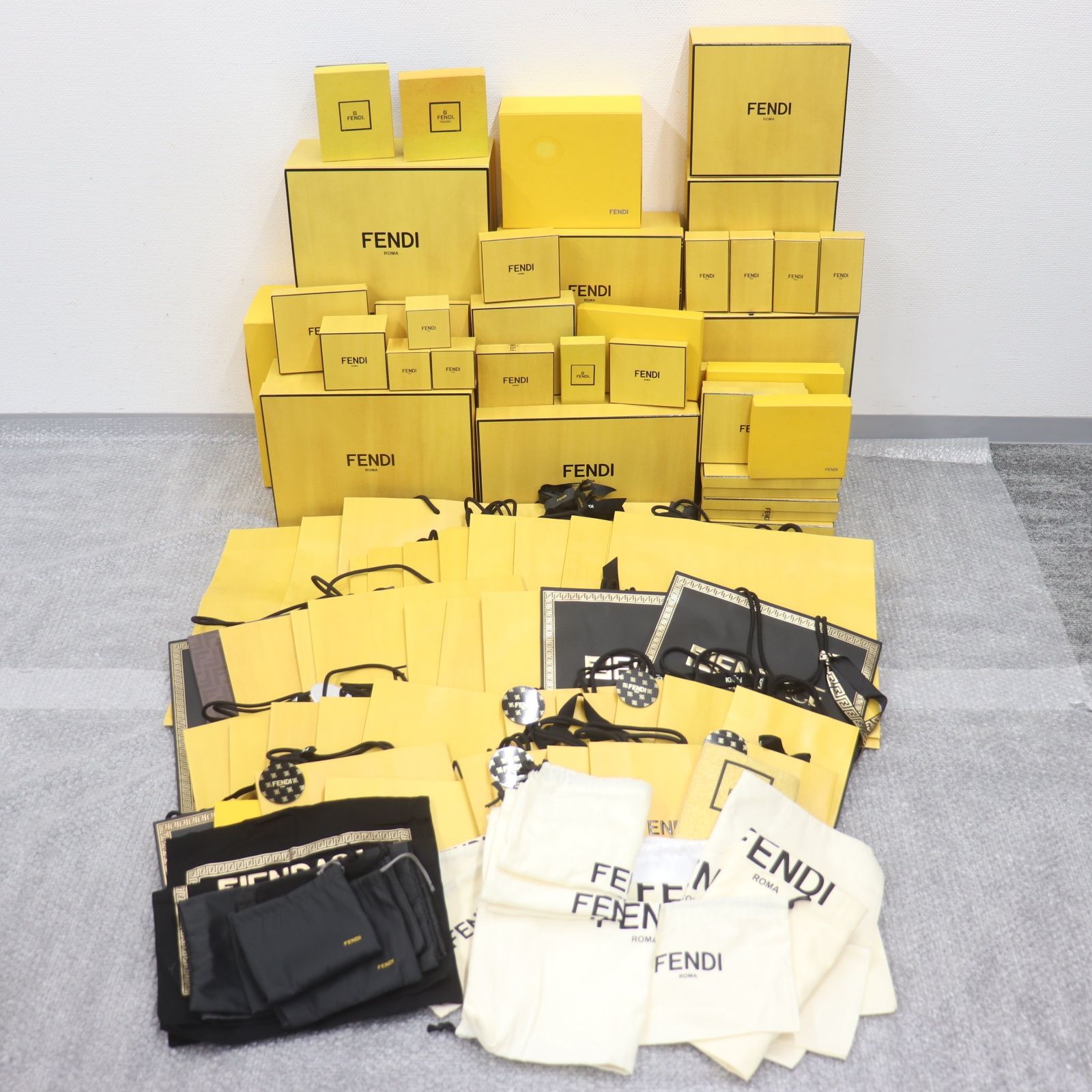 IT6YZQYJ4IZW FENDI フェンディ BOX 空き箱 箱 ショッパー 袋 純正