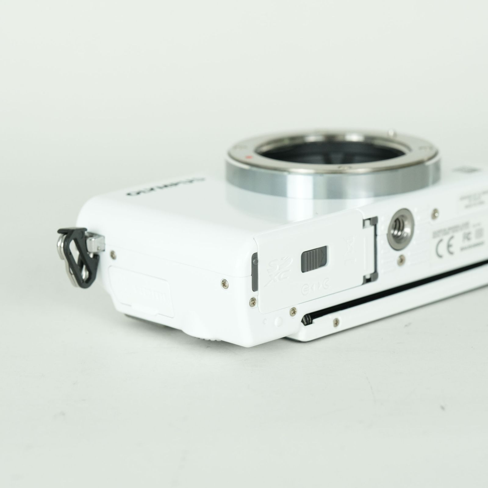 美品 | シャッター数4,450回] OLYMPUS PEN Lite E-PL3 ボディ ホワイト