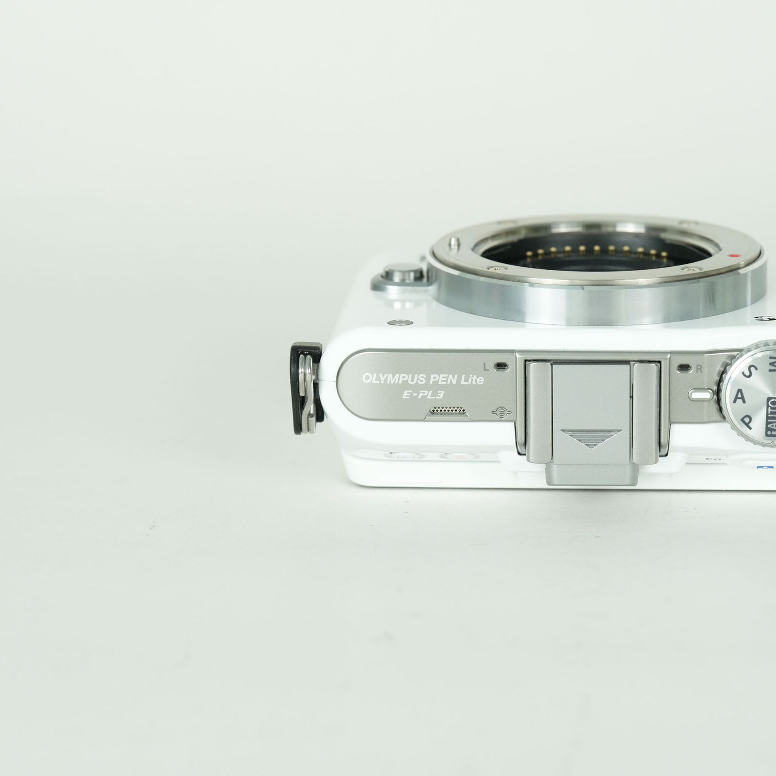 美品 | シャッター数4,450回] OLYMPUS PEN Lite E-PL3 ボディ ホワイト