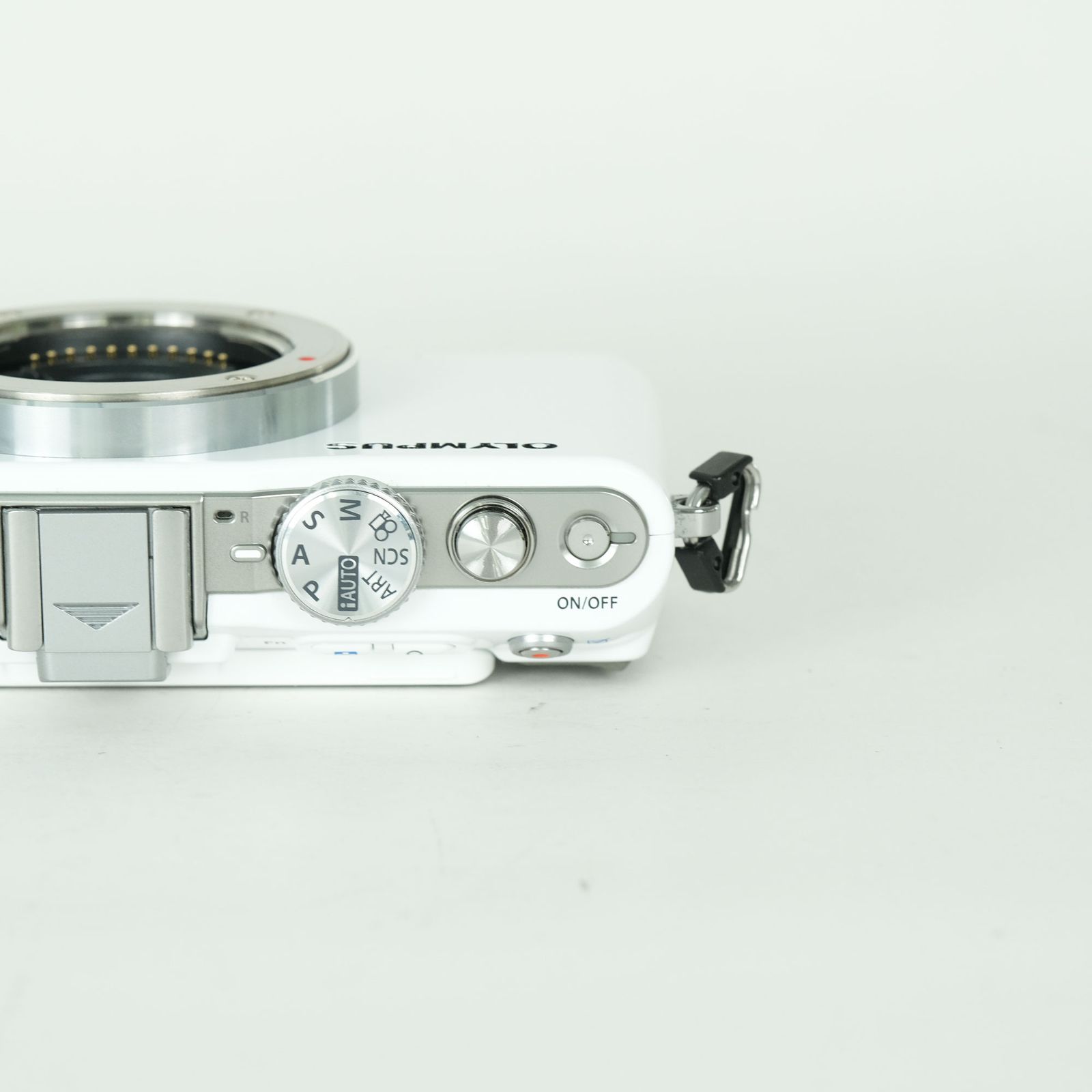 美品 | シャッター数4,450回] OLYMPUS PEN Lite E-PL3 ボディ ホワイト