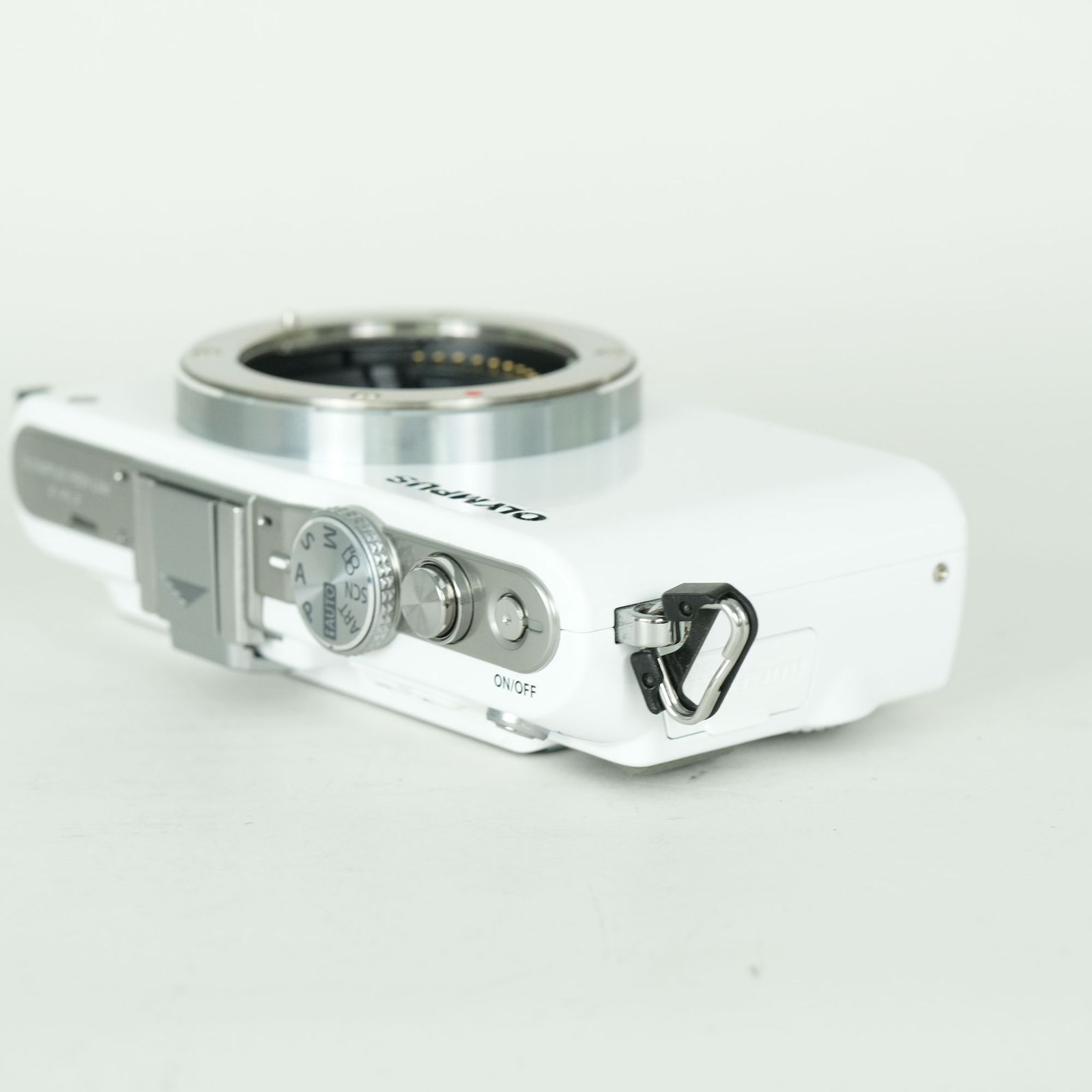 美品 | シャッター数4,450回] OLYMPUS PEN Lite E-PL3 ボディ ホワイト