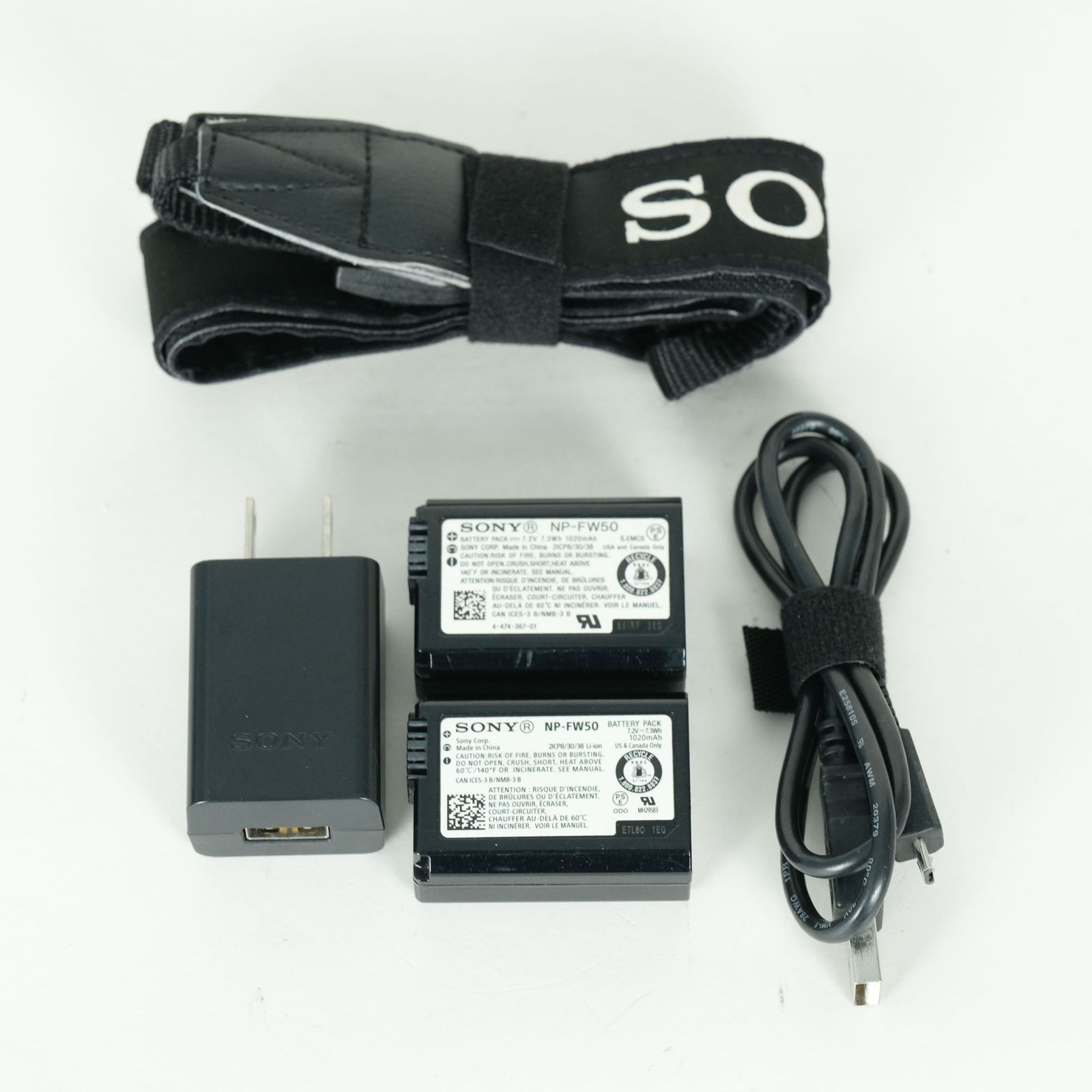 【良品】SONY α6500 ILCE-6500 バッテリー+2個つき 良品 | シャッター数30回｜バッテリー2個付] SONY α6500（ILCE-6500