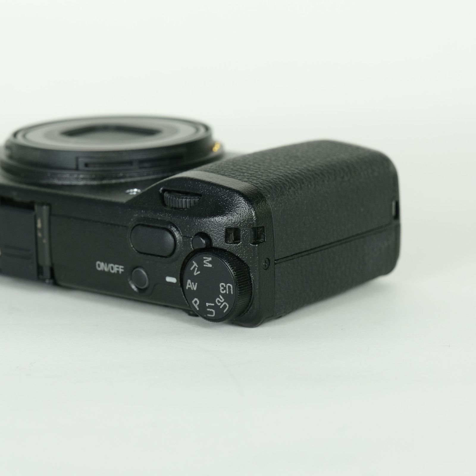 並品 | シャッター数2,970回] RICOH GR III | コンパクトデジタル