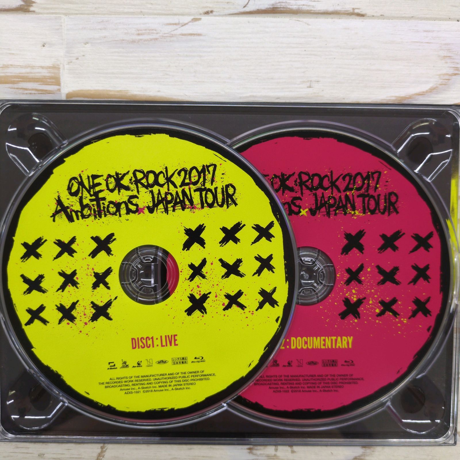 ONE OK ROCK 2017 Ambitions JAPAN TOUR Blu-ray - メルカリ