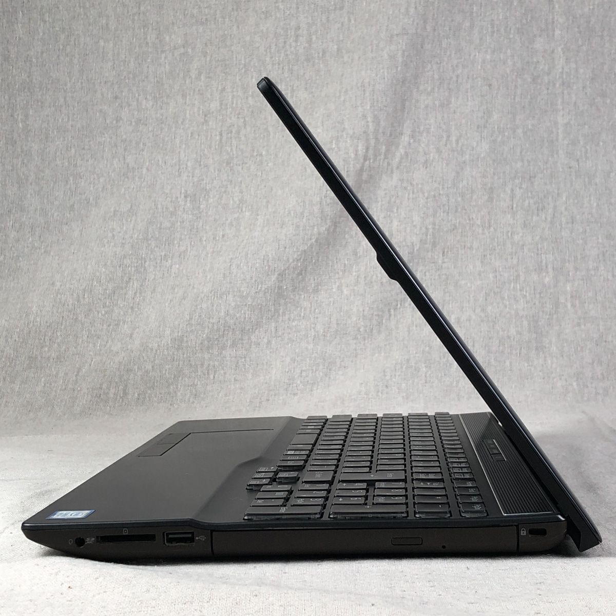 ジャンク FUJITSU LIFEBOOK AH53/D3 i7-8565U - メルカリ