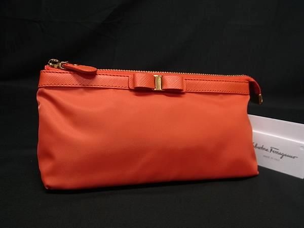 ■新品同様■ Salvatore Ferragamo フェラガモ ヴァラリボン ナイロン×レザー マルチポーチ 化粧ポーチ 小物入れ オレンジ系 BQ5971