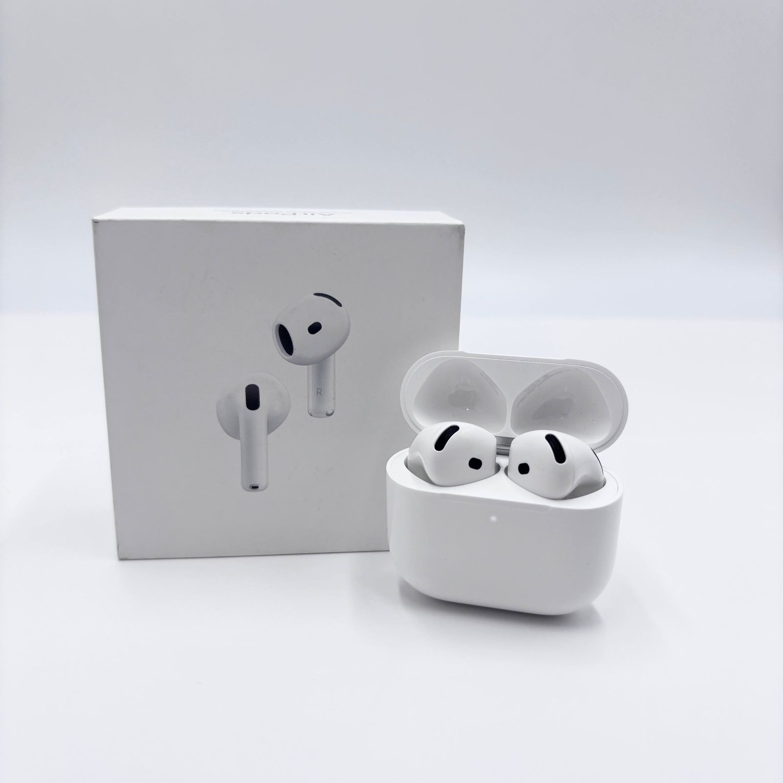 美品 AirPods 4 MXP93J/A （アクティブノイズキャンセリング搭載モデル）限定保証2027/06/21 付属品完備【C6170-60】