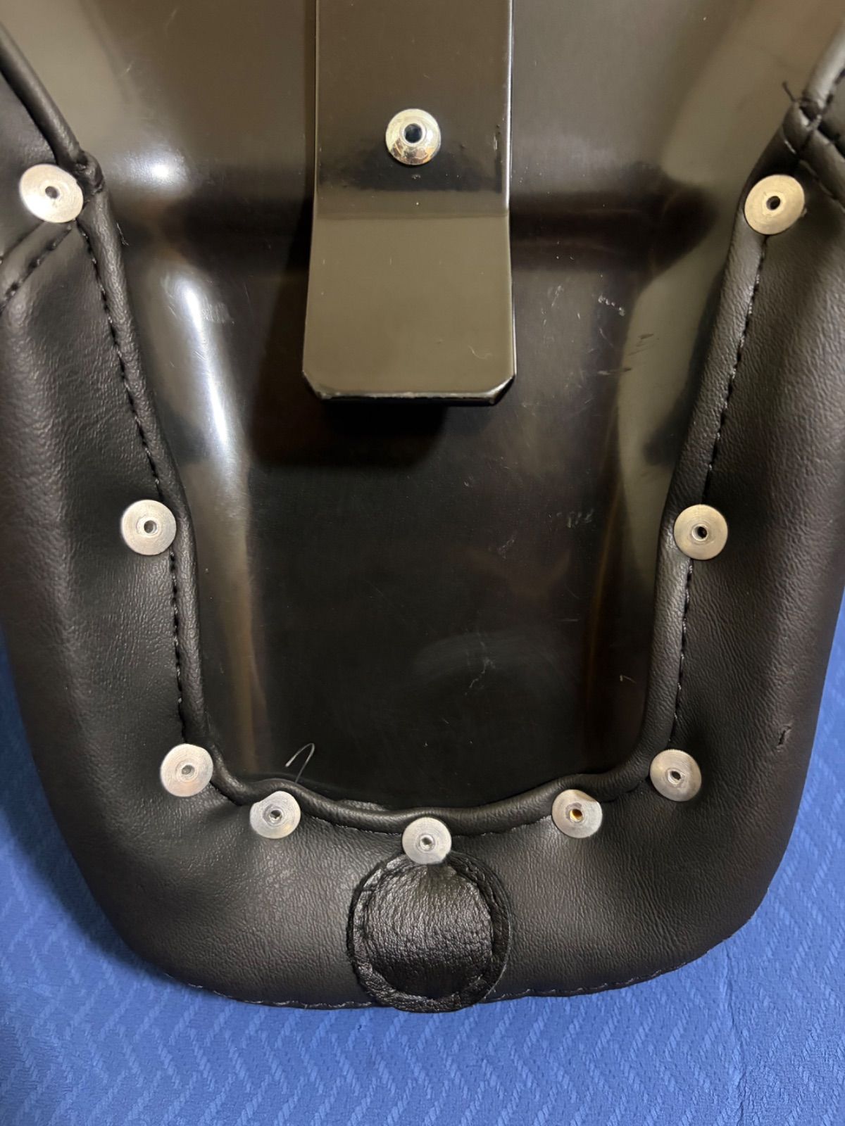 美品 MUSTANG マスタング シート ソロシート Harley-Davidson ハーレー