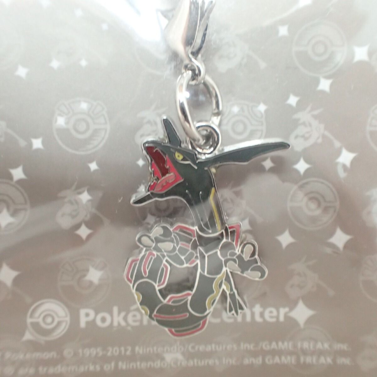 未開封 ポケモンセンター メタルチャーム 黒いレックウザ