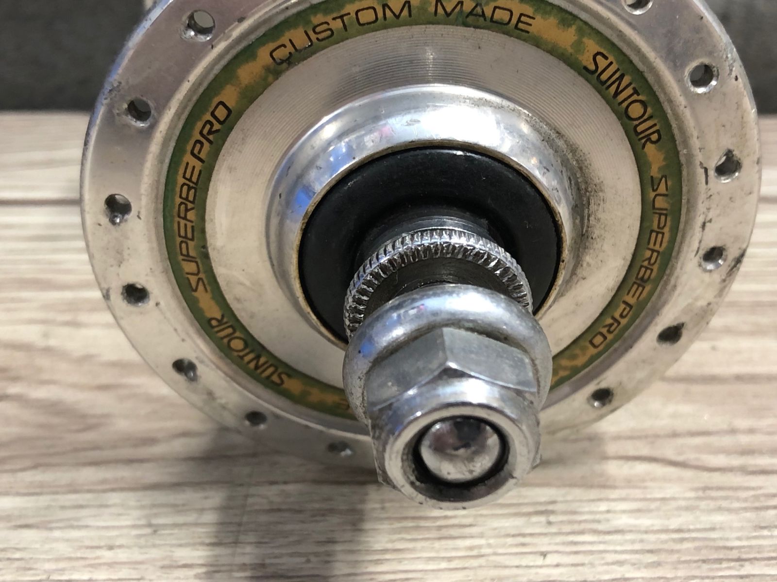 suntour シュパーブプロ サンツアー njs100 120 36H KI451 サンツアー SUNTOUR シュパーブプロ SUPERBE PRO 前ハブ NJS 36H