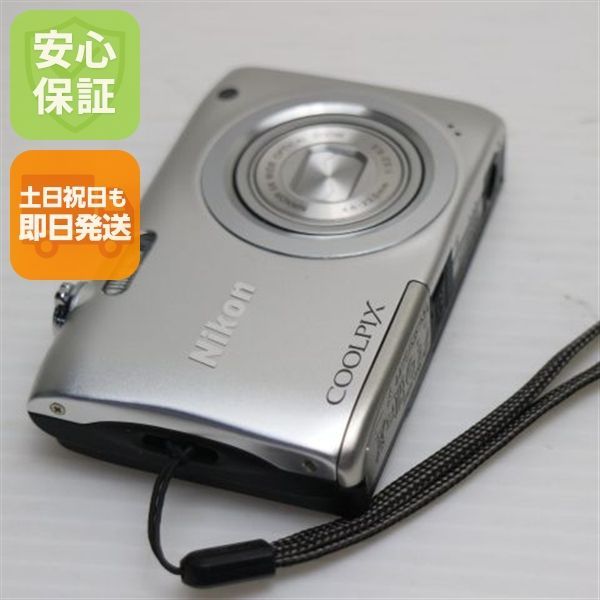 超美品 COOLPIX A100 シルバー 即日発送 コンデジ Nikon 本体 土日祝発送01000