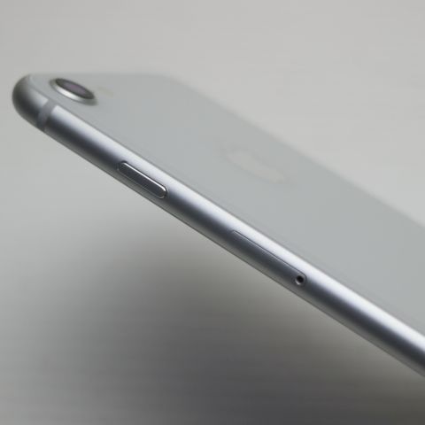 超美品 SIMフリー iPhone8 64GB シルバー 即日発送 スマホ Apple 本体