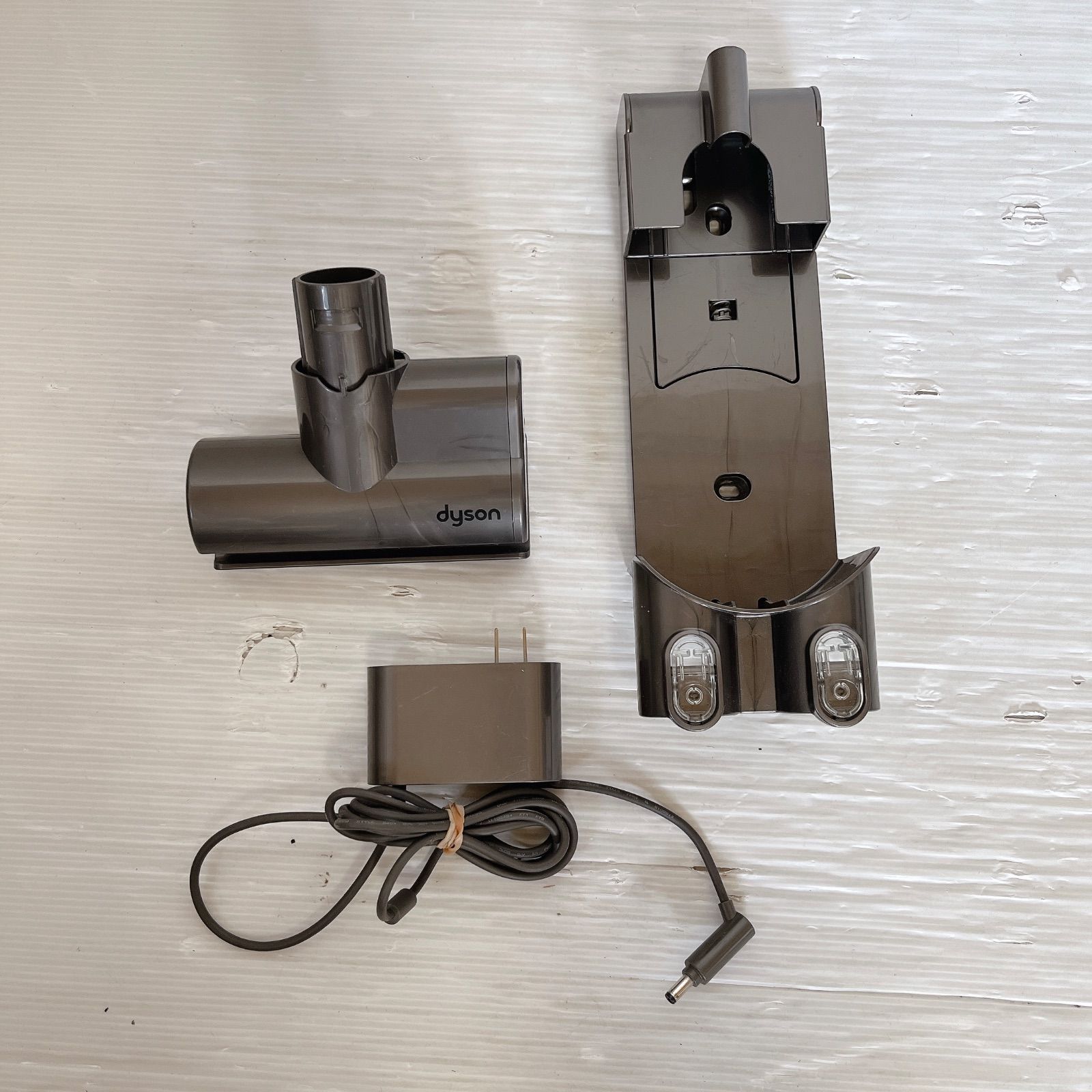 dyson SV07 コードレススティッククリーナー V6 Motorhead #0709-16