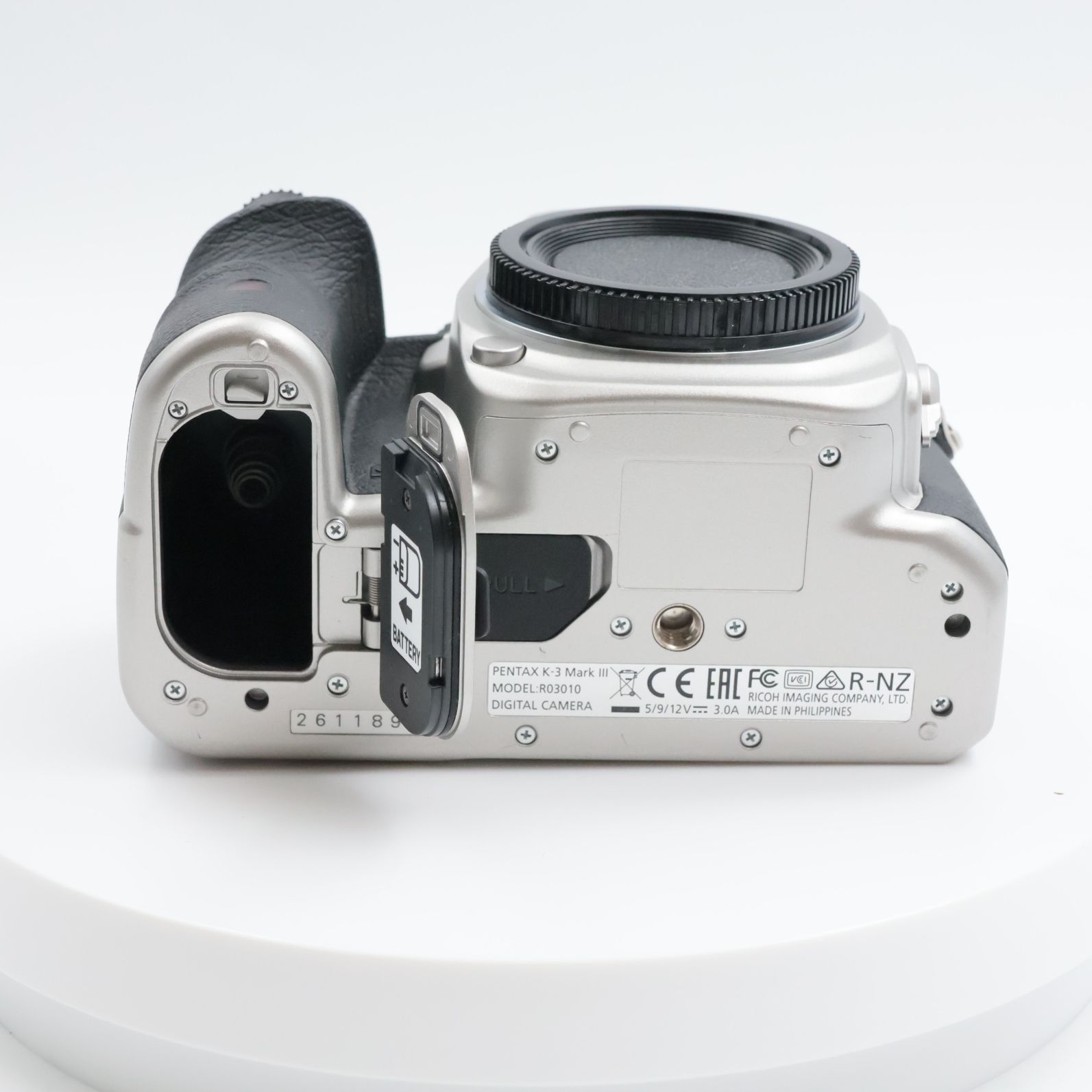 □シャッター数1583枚！新品同様□ PENTAX K-3 Mark III 3 ボディ