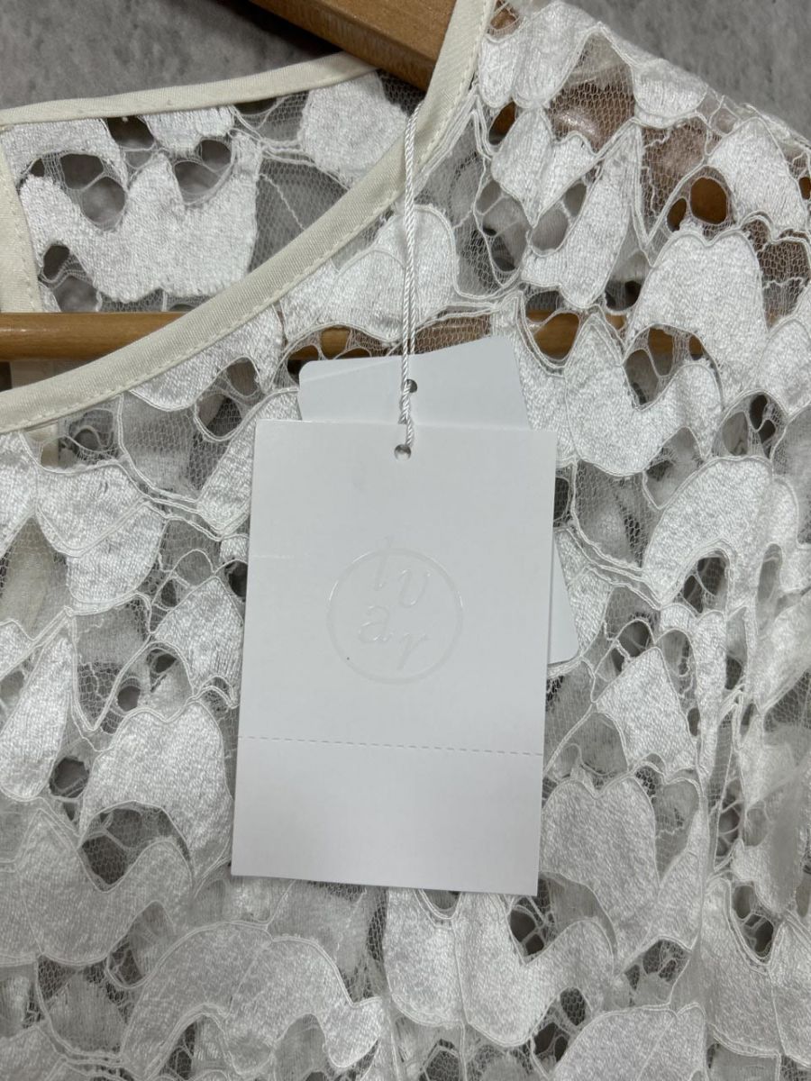 美品 BEARDSLEY ビアズリー タグ付 長袖 リバー レース クロップド
